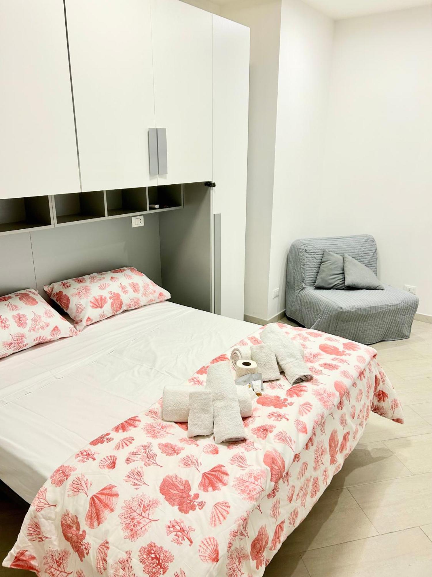 Roma Apartment Holiday Exterior photo